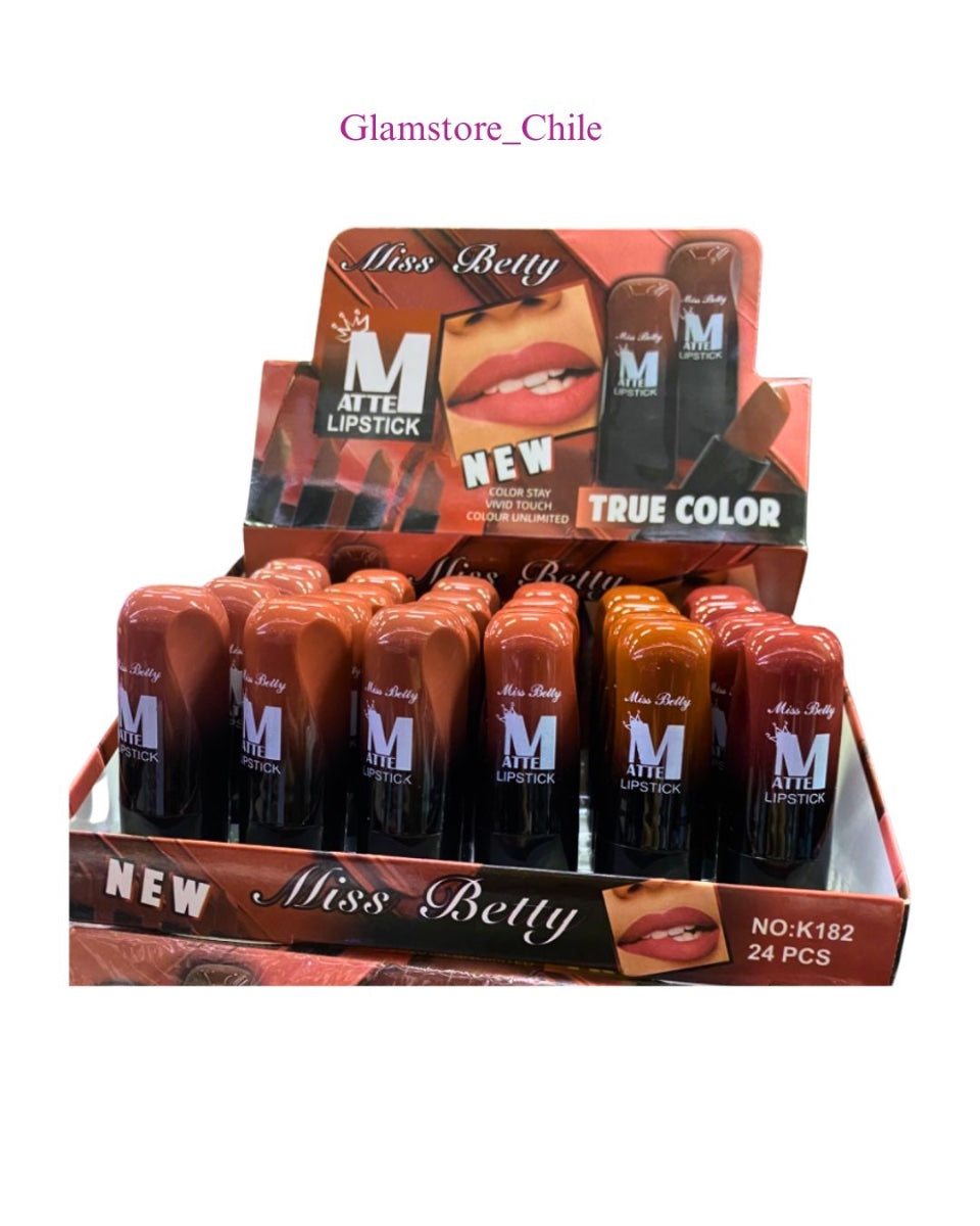 Miss Betty Labial mate K182