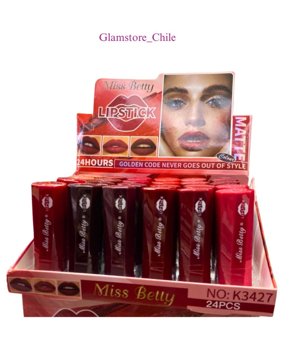 Miss Betty Labial mate K3427