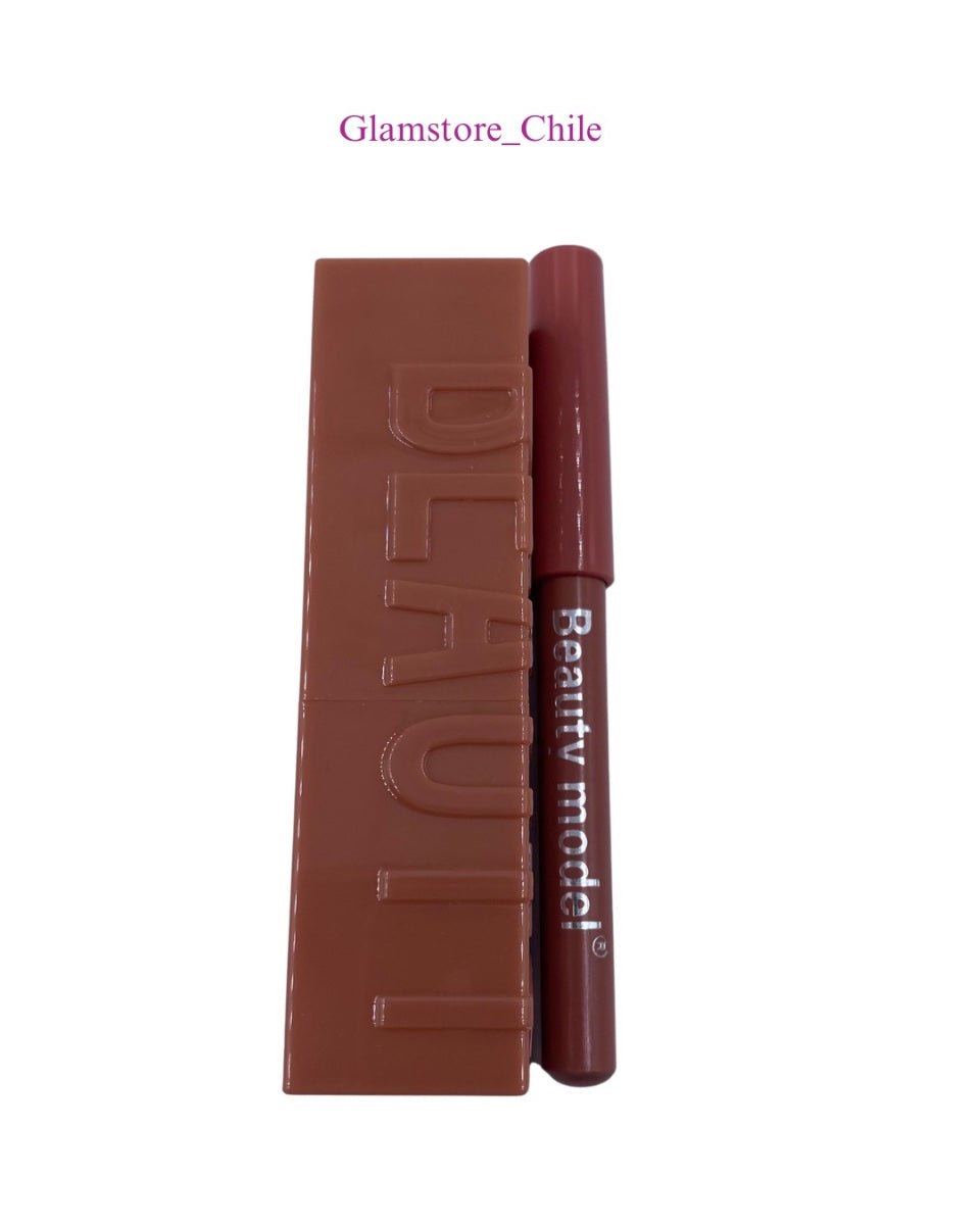 LABIAL CON LAPIZ MATTE